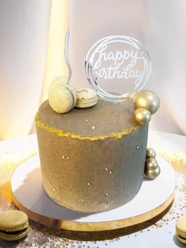 macaroon brithday cake